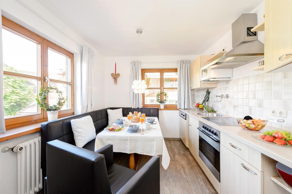 "Ferienwohnung Ess" - Annehmlichkeiten Von 4-Sterne Familien-Und Wellnesshotel Viktoria Koennen Mitbenutzt Werden Oberstdorf Exteriér fotografie