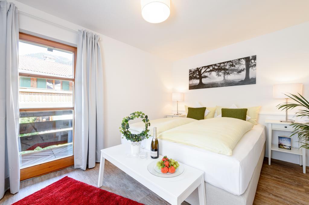 "Ferienwohnung Ess" - Annehmlichkeiten Von 4-Sterne Familien-Und Wellnesshotel Viktoria Koennen Mitbenutzt Werden Oberstdorf Exteriér fotografie