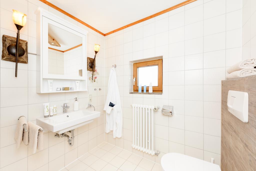 "Ferienwohnung Ess" - Annehmlichkeiten Von 4-Sterne Familien-Und Wellnesshotel Viktoria Koennen Mitbenutzt Werden Oberstdorf Exteriér fotografie
